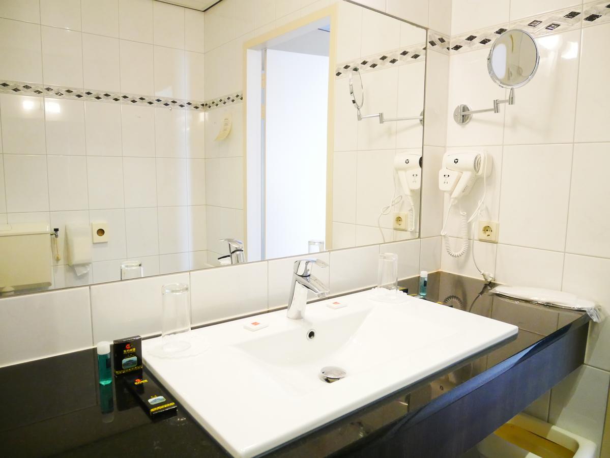 Hotel Het Oosten Alphen aan den Rijn Esterno foto