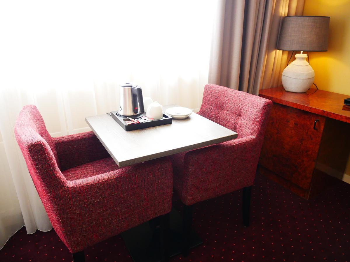 Hotel Het Oosten Alphen aan den Rijn Esterno foto